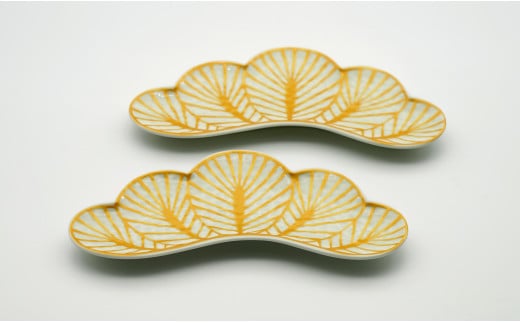 『12/22までの決済完了で年内発送』幸楽窯 招福長皿 白松（2