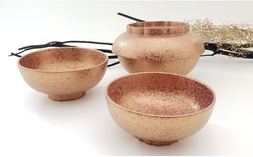 ARITAYAKI MUTSU ピンクゴールド輪花碗セット（木箱入り） A190-1