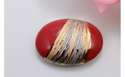 帯留め 流星レッド楕円型 有田焼アクセサリー二宮閑山 A18-2