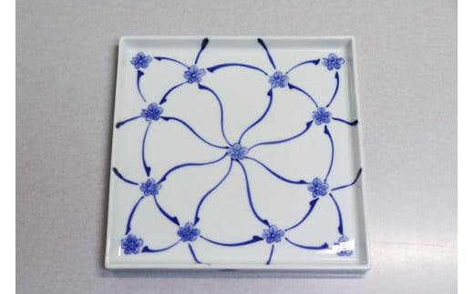 有田焼 正角切立皿 角18cm 染付梅小紋 【大慶】 皿 正方形 食