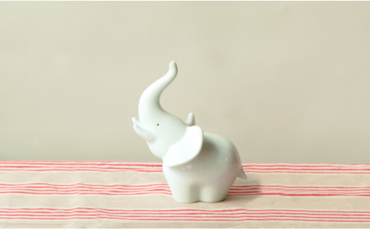 有田焼 ゾウさんの置物 文翔窯【有田まちづくり公社】陶磁