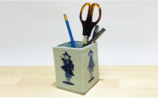 青花 かわいい異人たちのペン立て 小島芳栄堂 A22-52
