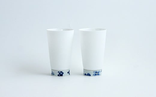 夕食を楽しませてくれる しん窯青花のパールシェルグラス(