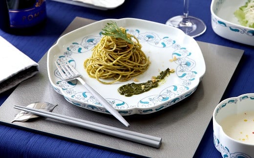 有田焼 其泉 プレート 24.5cm 花浅葱 紅赤 ペア【賞美堂本店