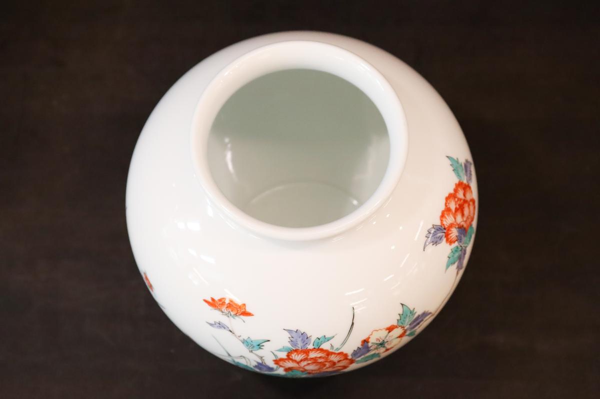 有田焼 十四代柿右衛門窯作 錦牡丹岩文花瓶 大慶 【ANA限定