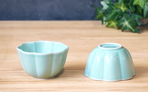 有田焼 世界一つよい器 ～花小付～ エメラルドグリーン 2個