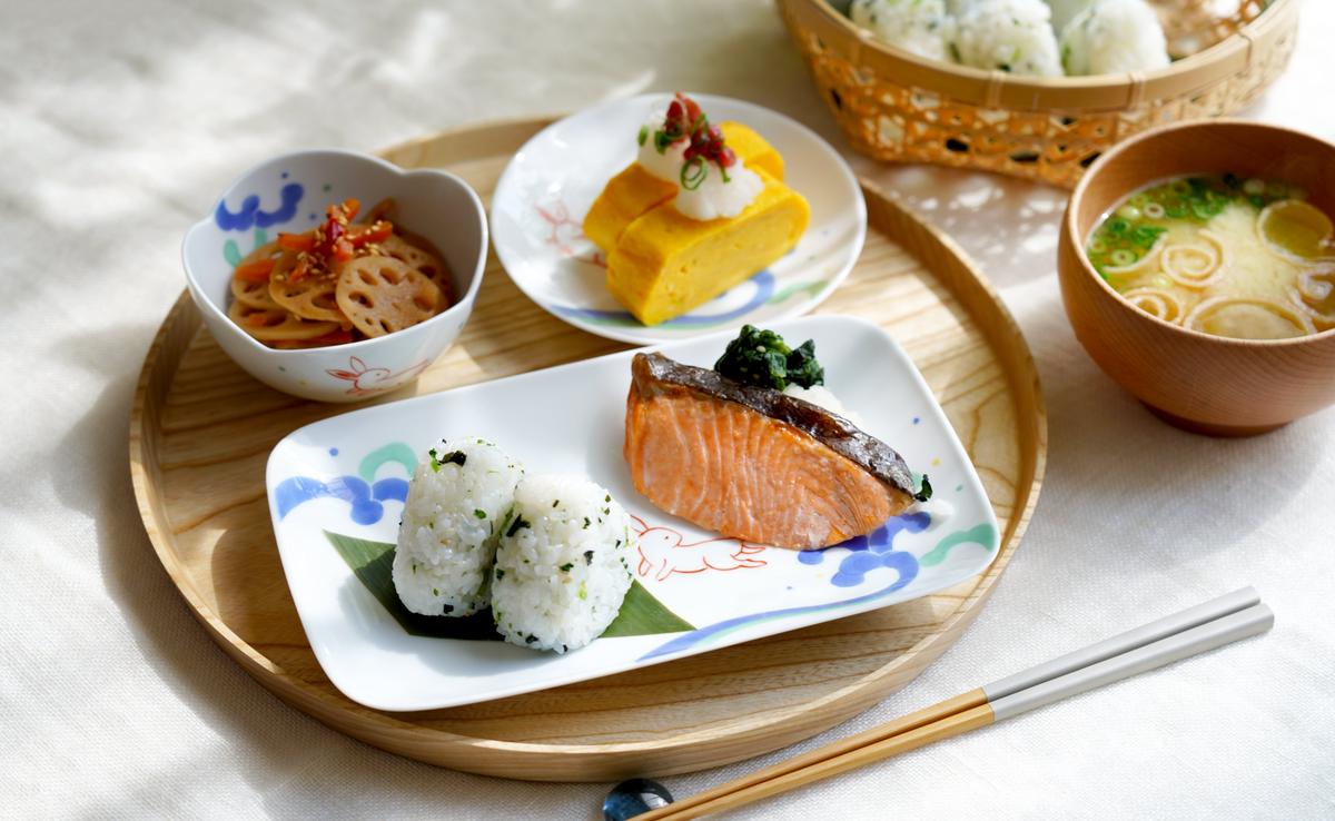 有田焼 波うさぎうつわ3点セット 【香蘭社】 赤絵 染付 シ