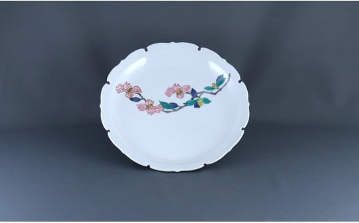 有田焼 雪輪皿 22cm〈山茶花文〉【赤絵白磁硯処 雪月花】食