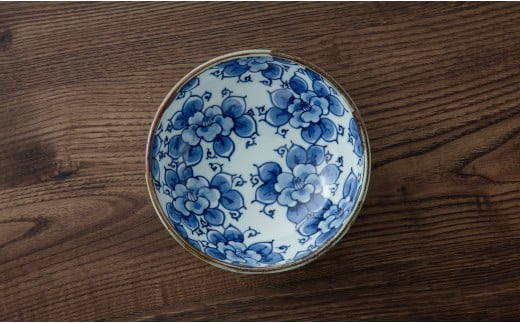 有田焼 手描き 渕錆厚渕ボール(椿・丸紋) ～華一園シリーズ