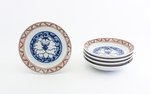 源右衛門窯 染錦唐花文 銘々皿 有田焼 高級感のあるケーキ