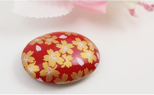 有田焼帯留め 赤金桜紋様 有田焼アクセサリー二宮閑山 A18-2