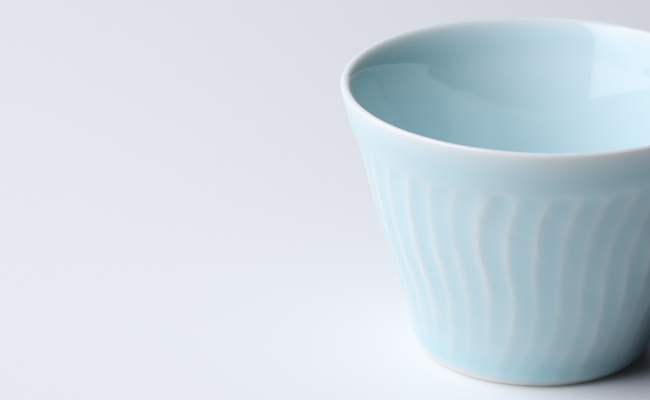 A45-58 有田焼 ろくろ手造り 青磁彫蕎麦猪口ペア（2個入り）