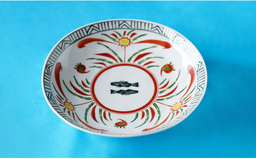 染錦遊花双魚捻り 6.5寸皿 神田陶器店 皿 食器 A22-79