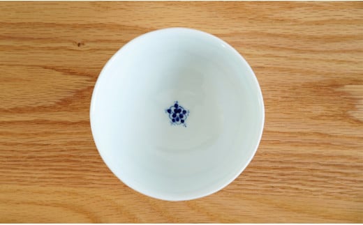 【食と暮らし、心も彩る日々の器】有田焼 面取飯碗 市松紋