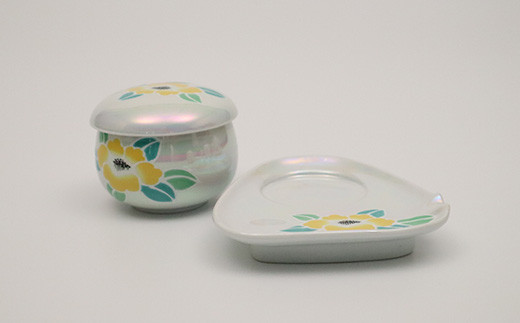 工房 賜光窯 有田焼 ラスター彩色 ポピーと山茶花 ソーサー