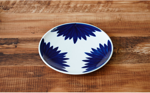 菊の馨 21.5cm丸プレート 有田焼 【伯父山】 器 うつわ 食器 