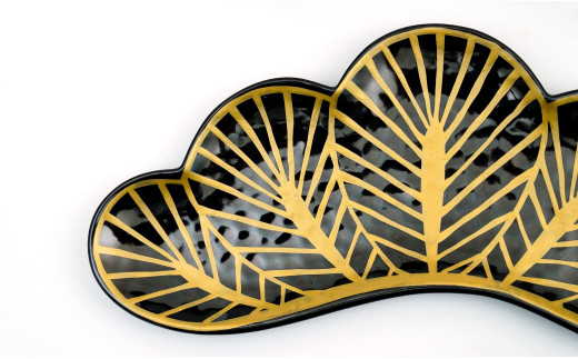 招福長皿 黒松（有田焼 幸楽窯）/ 2枚 セット 深海三龍堂 松