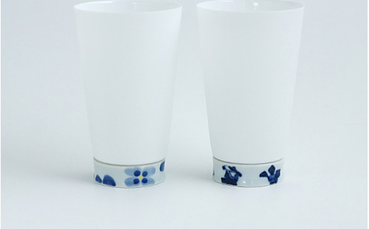 夕食を楽しませてくれる しん窯青花のパールシェルグラス(