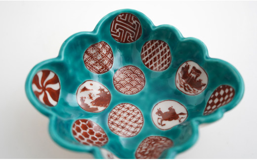 有田焼 福泉窯 緑交趾錦丸紋木瓜型小鉢 伝統文様 手描き 渕