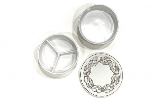 有田焼 マットホワイト 松絵段重 24to3【西富陶磁器オリジナ