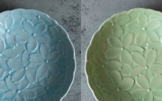 【日常に和の優雅さを】有田焼 mint. 桜彫り 12.7cm 深小皿 5枚