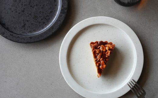 有田焼 20cm 円リムプレート 黒陶 / 鉄粉釉 2枚 セット【金善