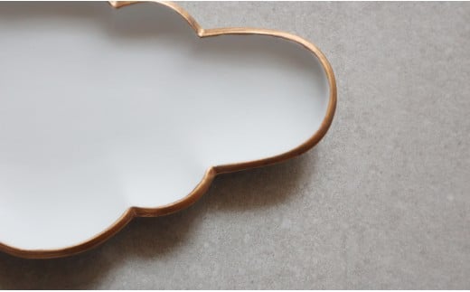 【アウトレット】 有田焼 Cloud 雲形のお皿（ ホワイト ）2枚