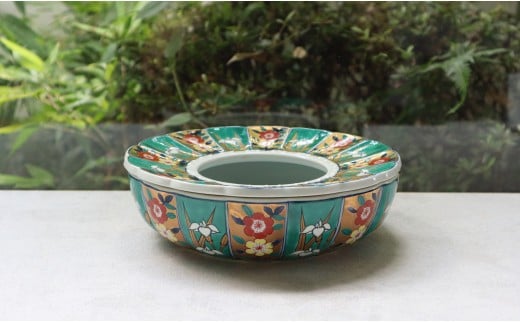 【アウトレット】有田焼 蓋付灰皿＋青白磁フリーカップ 2