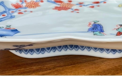 有田焼 色絵梅花人物文木の葉形銘々皿 2枚 セット 【有田焼