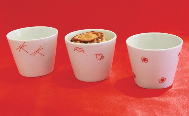 人気のお菓子屋さん♪ 杏慕樹 ポドケイク（紅呉須・うつわ