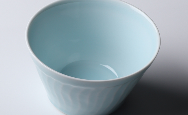 A45-58 有田焼 ろくろ手造り 青磁彫蕎麦猪口ペア（2個入り）