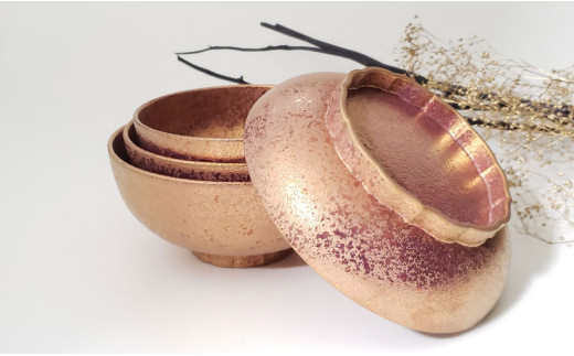 ARITAYAKI MUTSU ピンクゴールド輪花碗セット（木箱入り） A190-1