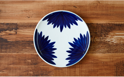 菊の馨 21.5cm丸プレート 有田焼 【伯父山】 器 うつわ 食器 