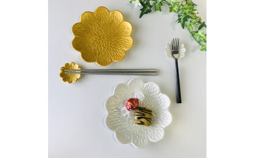 有田焼 flower plate 野菊/金銀彩（銘々皿・豆皿 計4ヶセット）