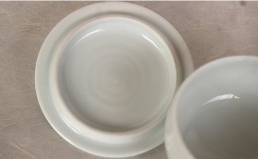 現代の名工 矢鋪與左衛門作【白磁煎茶碗 蓋付き】有田焼 A6