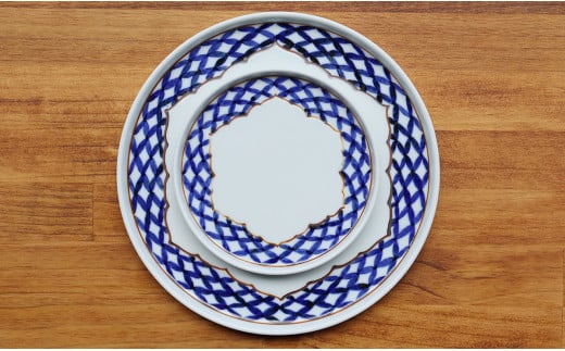 【まるふくオリジナル】有田焼 桔梗渕 Round plate 2枚セット 