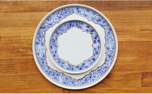 【まるふくオリジナル】有田焼 桔梗渕 Round plate 2枚セット 