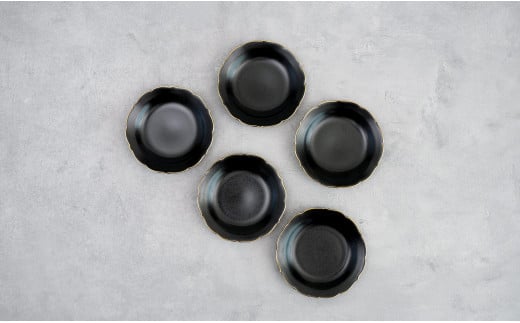 「モダン黒マット輪花小皿/5枚組」手のひらサイズの有田焼