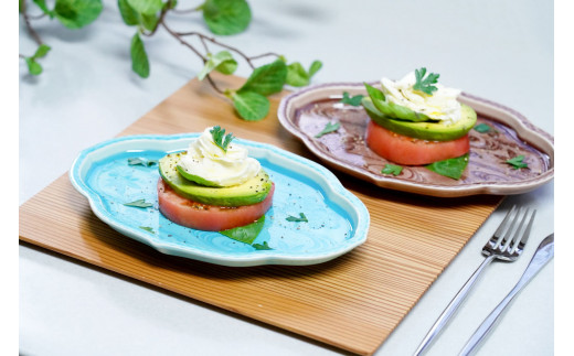 有田焼 春秋彫 色釉変形フラットプレート ペアセット 大慶 