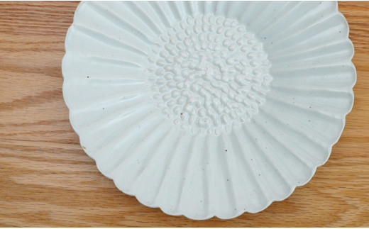 有田焼 乃利陶窯 李白鎬彫 菊割８寸プレート皿／大幸陶苑 A