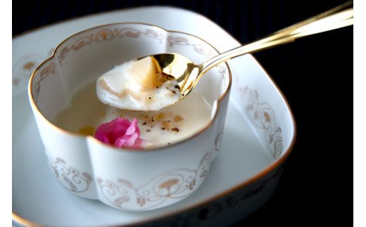 有田焼 其泉 ゆいからくさ 四つ葉形 ボウル 金 白金 ペア【