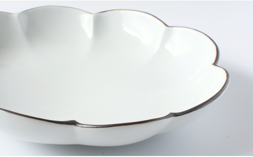 有田焼 白釉縁錆変形パスタ・カレー皿【ARITAYAKI-STORE】 A24-69