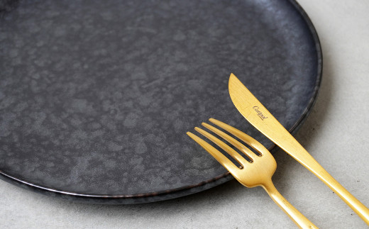 金善製陶所 210カット プレート 黒サビ絞りマット 2枚 有田