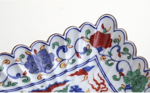 有田焼 福泉窯 菊割長角皿 / 染錦花唐草双龍絵 青龍 赤龍 縁