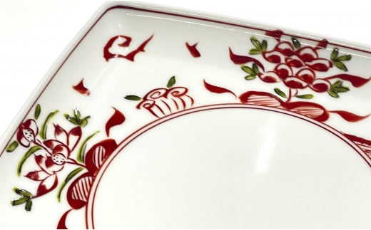 有田焼 赤絵万暦 角皿 L 22cm 24to3【西富陶磁器オリジナル】