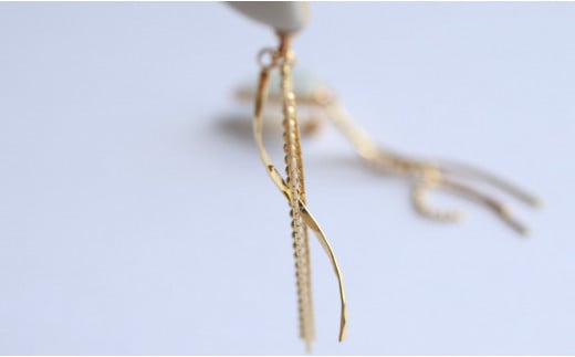 白磁半月 ピアス【6.kiln】アクセサリー 白磁 有田焼 清六窯 