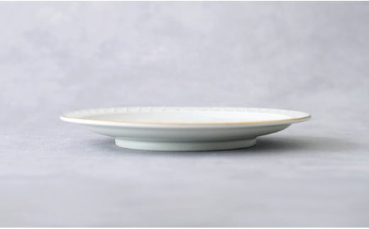 【アウトレット 訳アリ】有田焼 白マット縁金 17.7cm 皿 2枚 