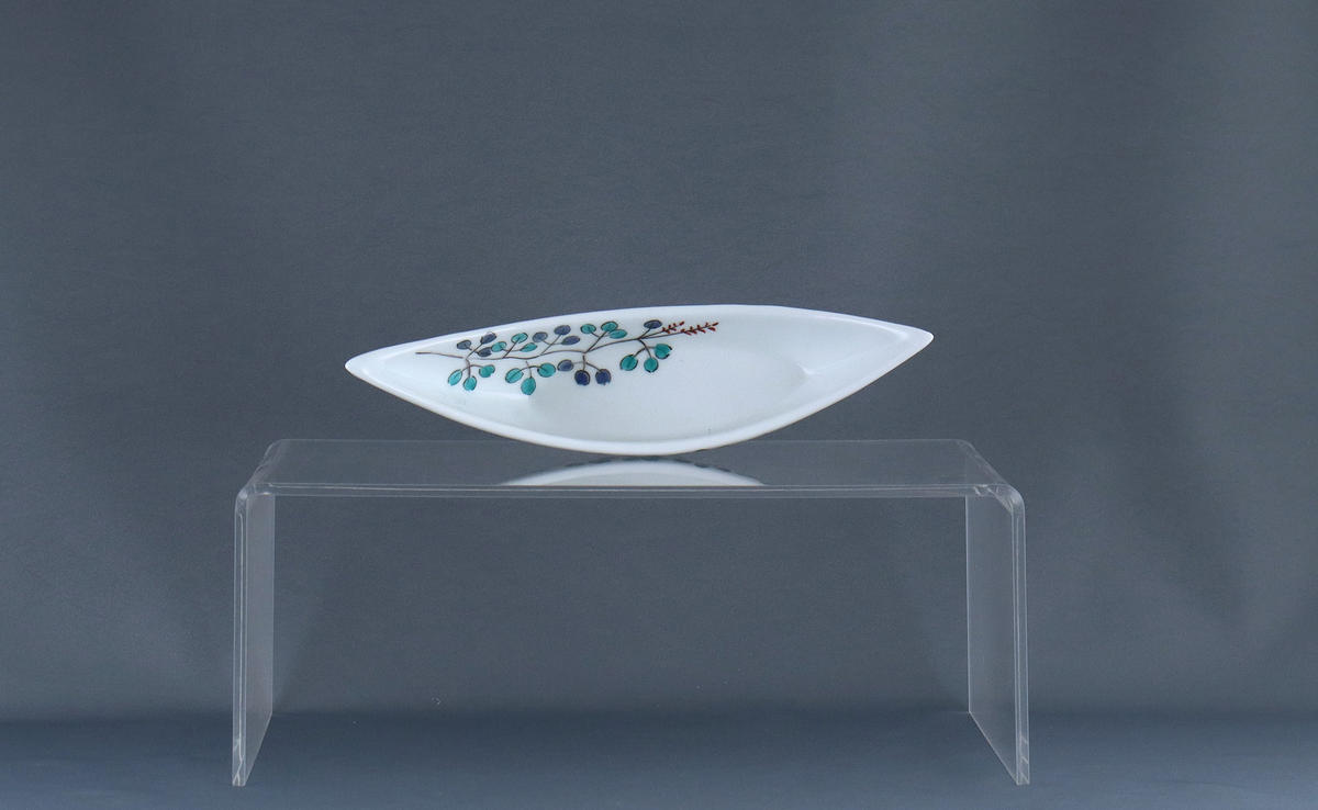 有田焼 舟形お香立〈萩文〉【赤絵白磁硯処 雪月花】手描き