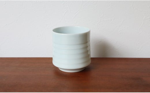 【アウトレット】有田焼 蓋付灰皿＋青白磁フリーカップ 2