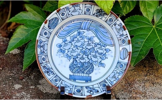 有田焼 渕錆藍椿縁紋様図 24cm 皿 ～華一園シリーズ～【西山